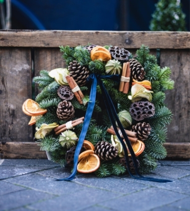 Boozy Christmas Wreath Making